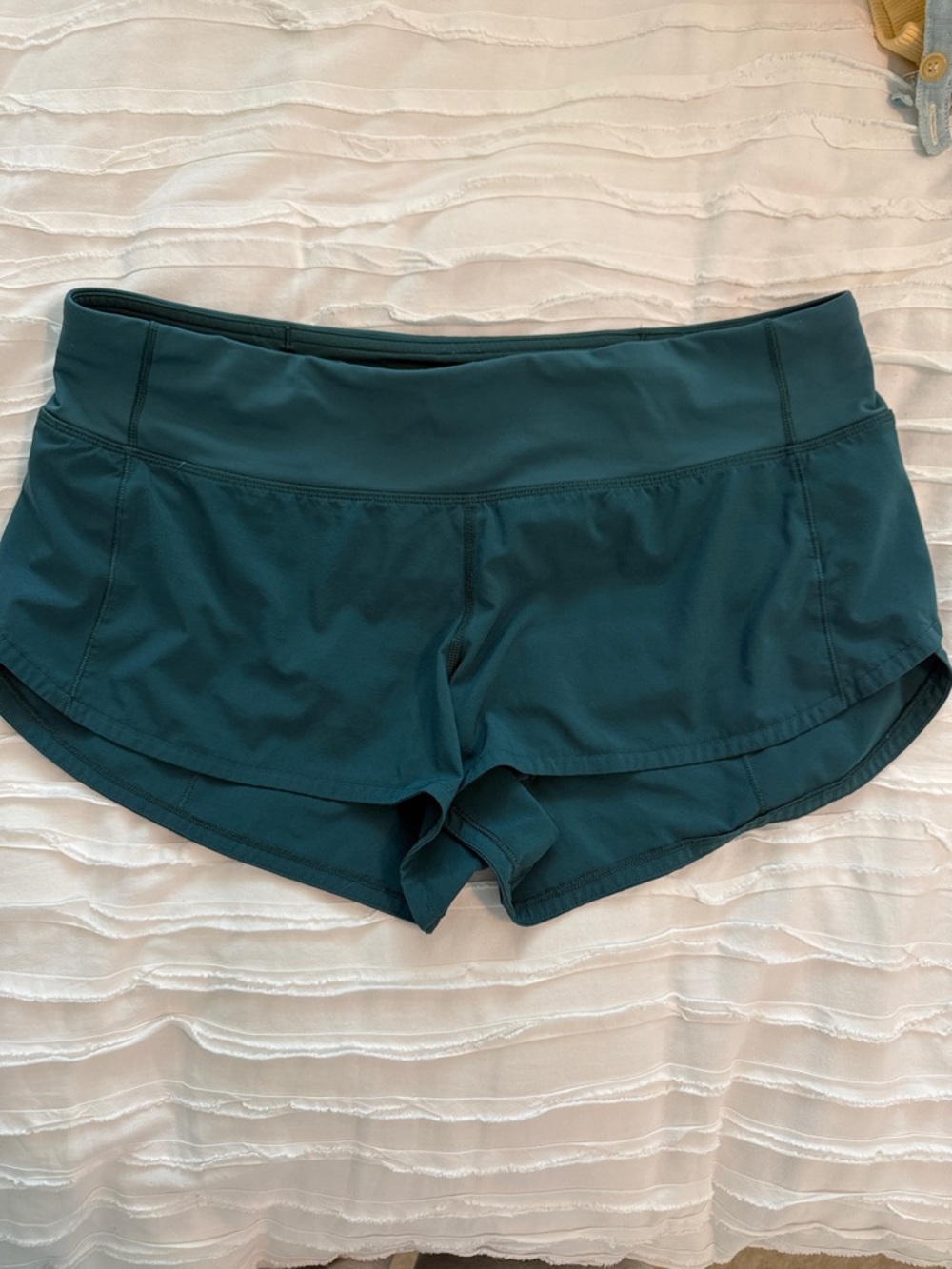 Lululemon Speed Up Shorts 2.5”